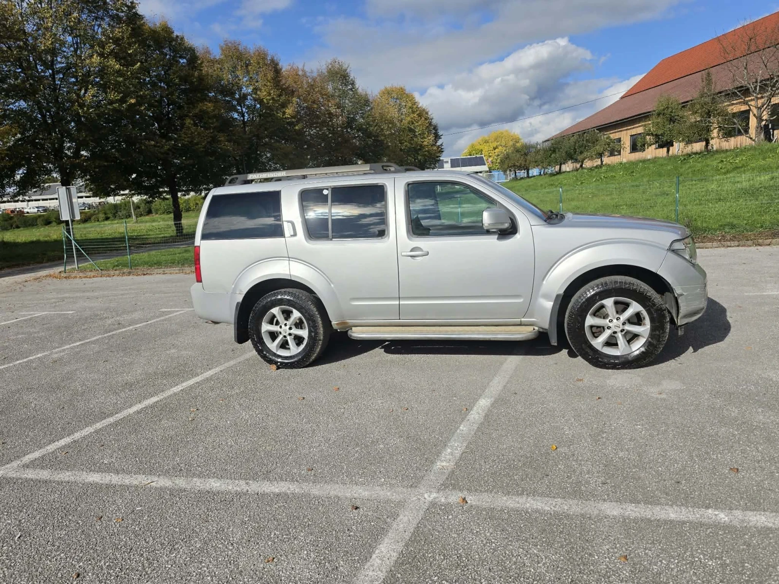 Nissan Pathfinder 2.5 TDI , снимка 3 - Автомобили и джипове - 56466092