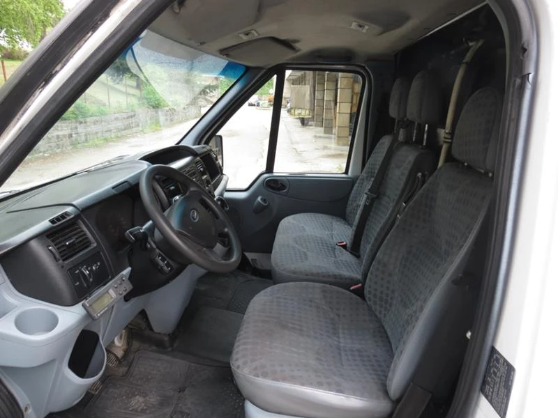 Ford Transit 2.4 TDCi 115 PS, снимка 9 - Бусове и автобуси - 45745292