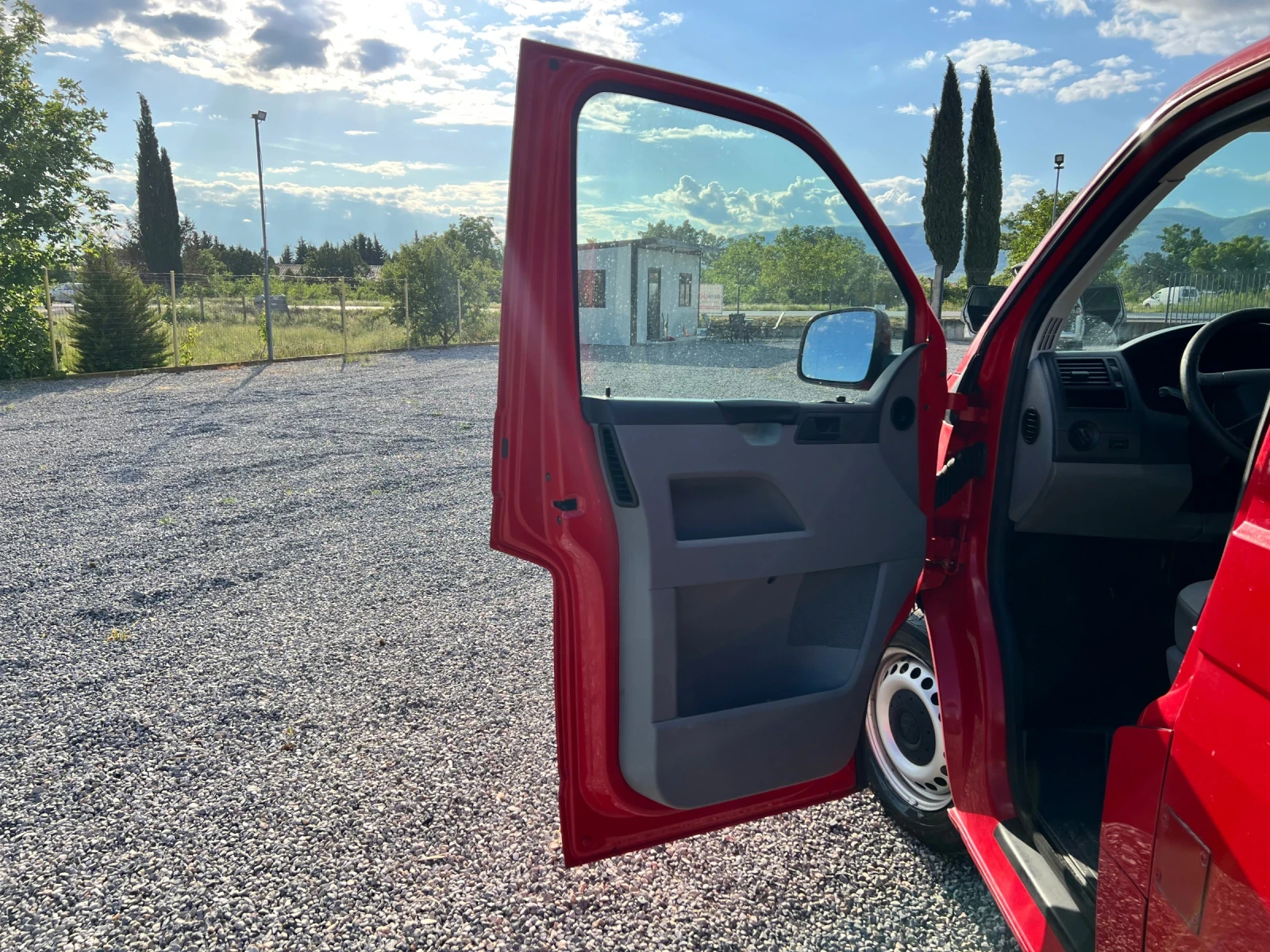 VW Transporter 9 МЕСТА АВТОМАТ - изображение 4