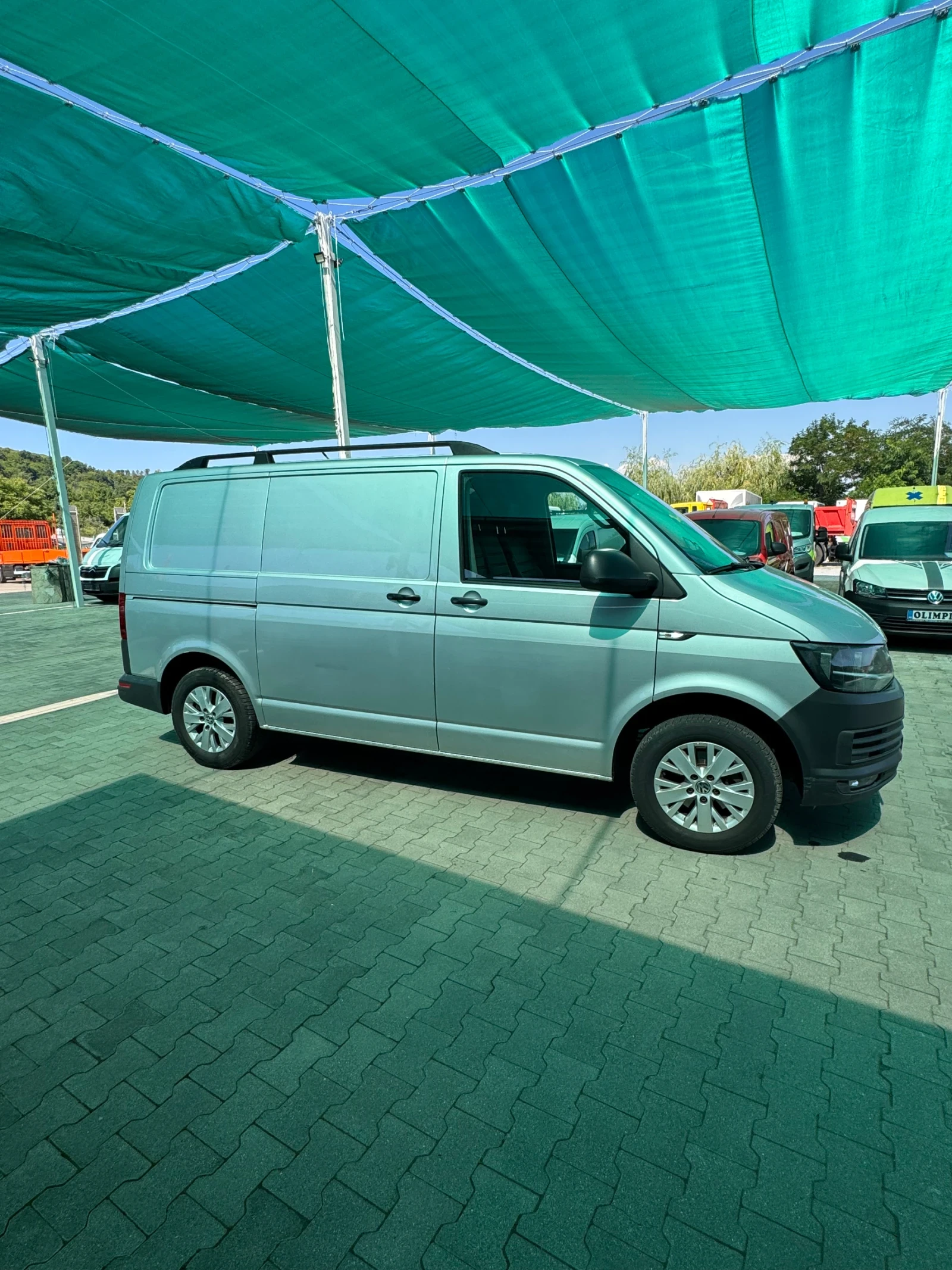 VW Transporter 2.0 TDI L1H1 Comfortline, снимка 4 - Бусове и автобуси - 55229178