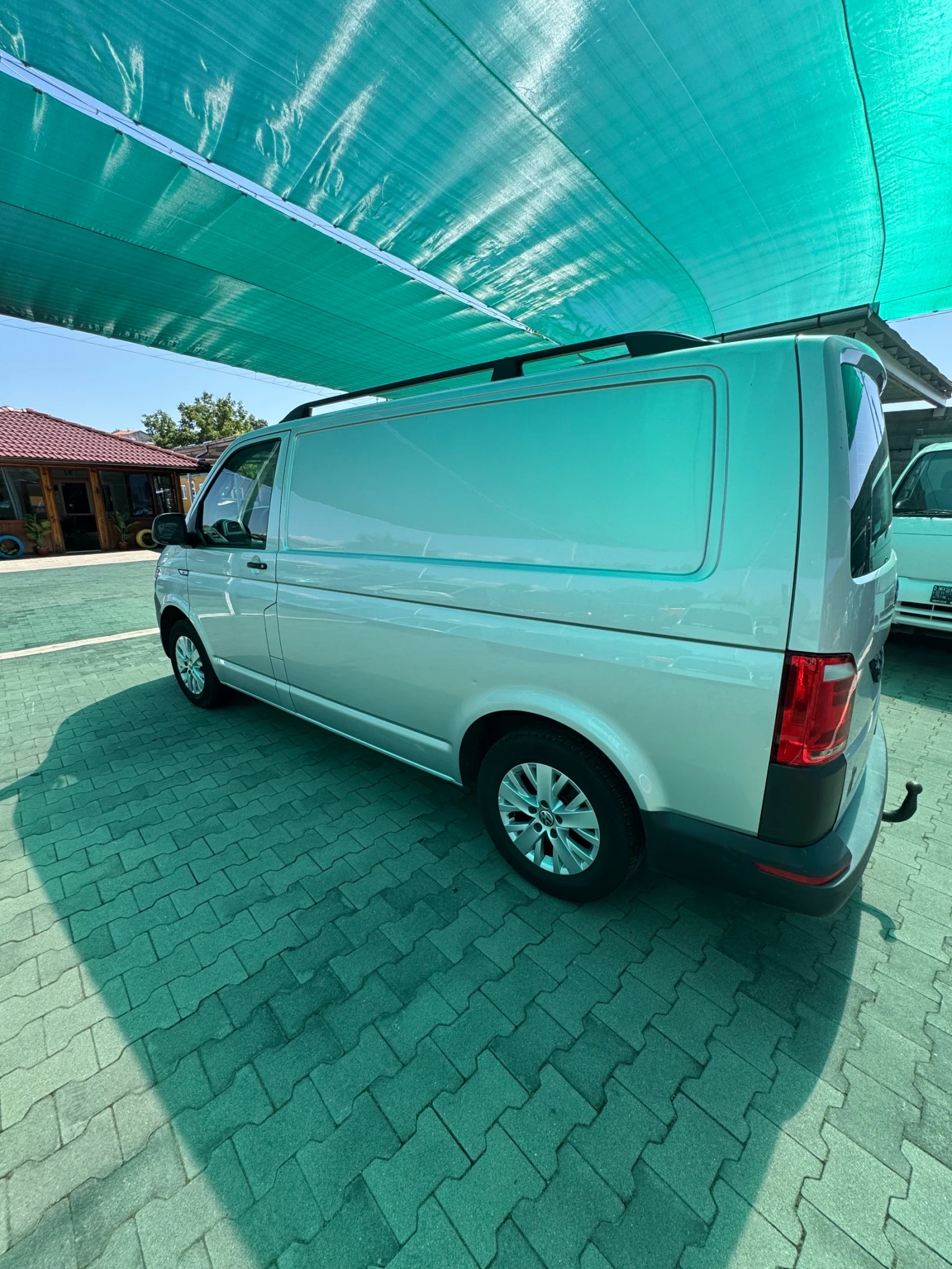 VW Transporter 2.0 TDI L1H1 Comfortline, снимка 7 - Бусове и автобуси - 55229178