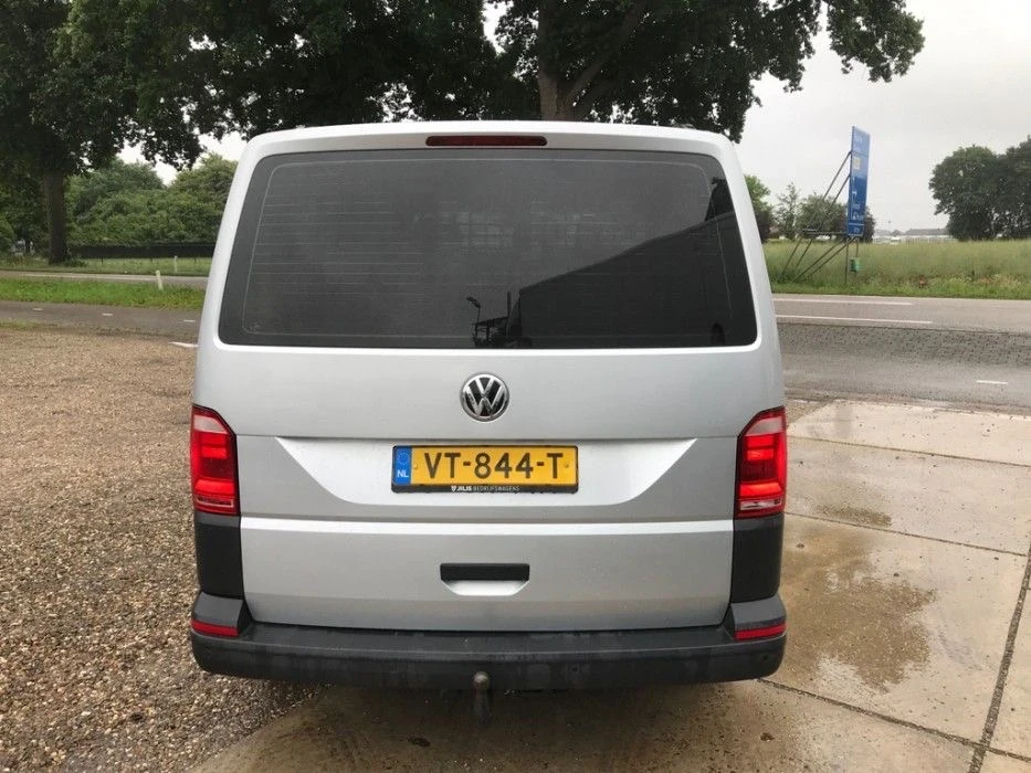 VW Transporter 2.0 TDI L1H1 Comfortline, снимка 6 - Бусове и автобуси - 55229178