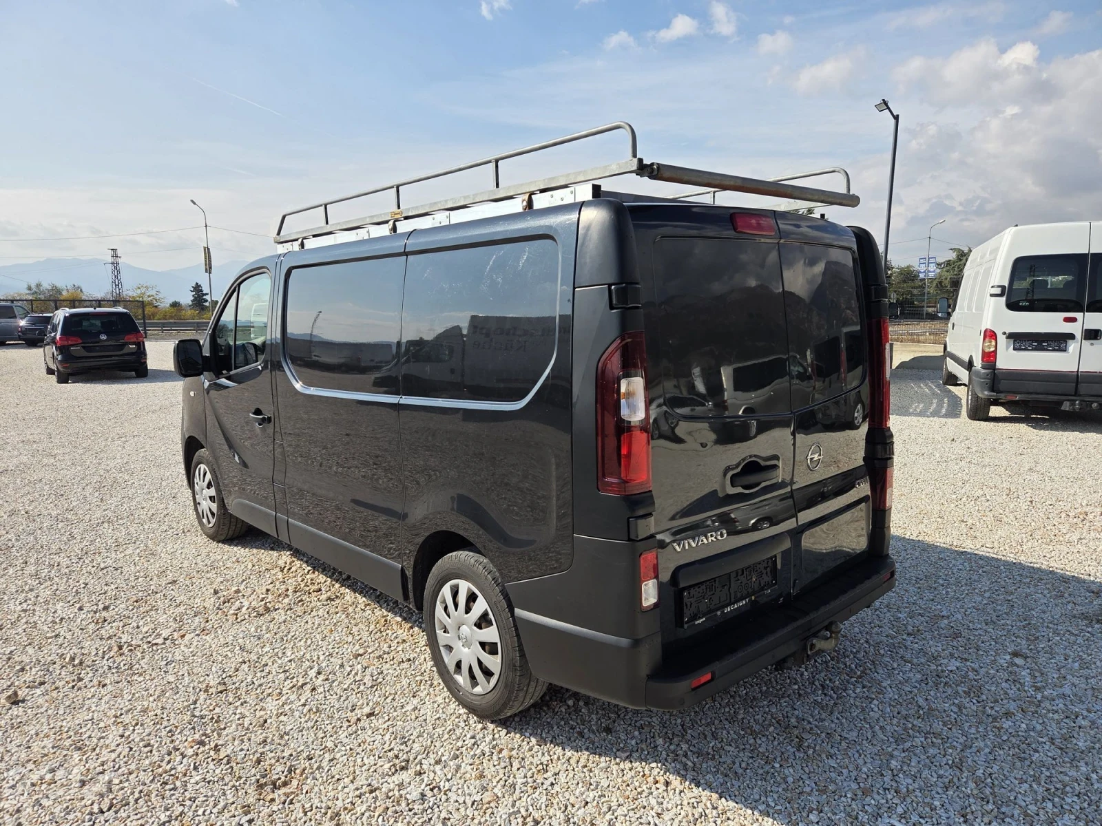 Opel Vivaro, снимка 5 - Бусове и автобуси - 56656675