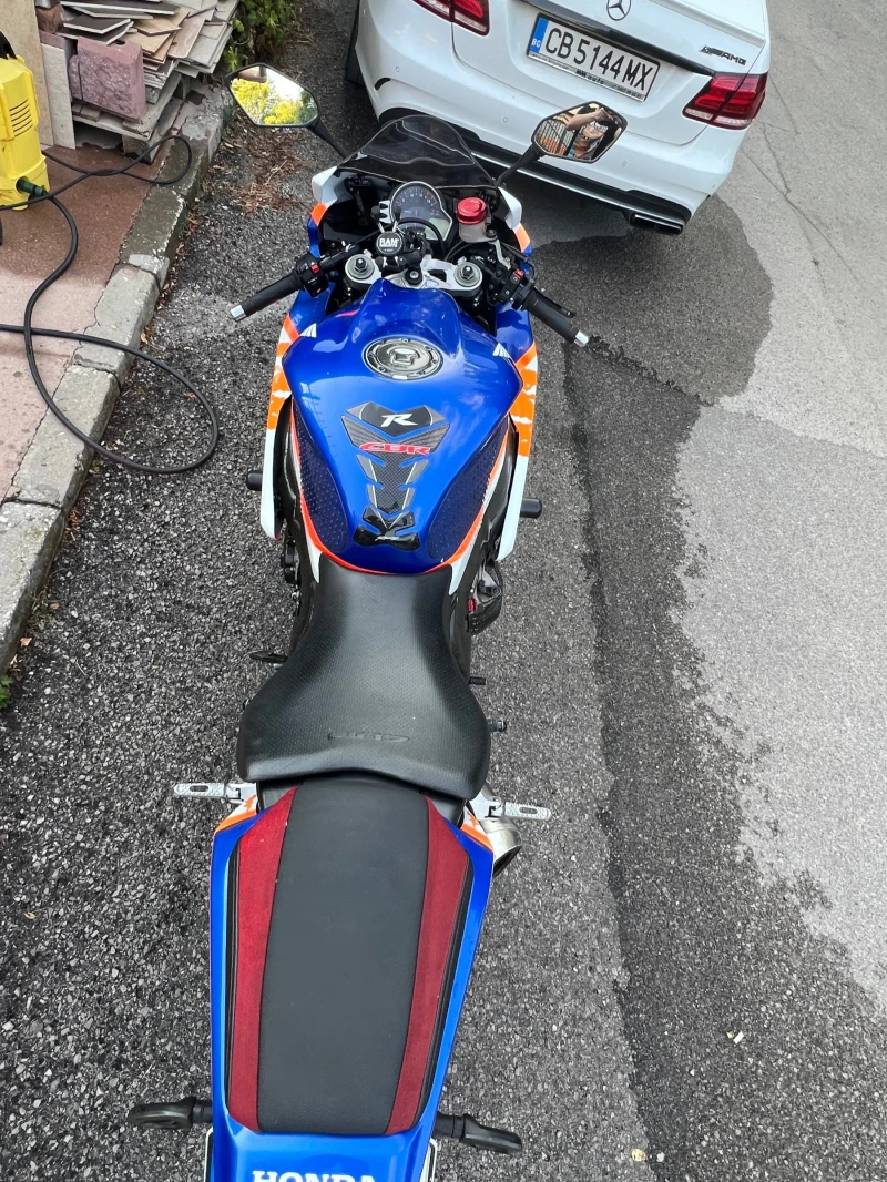 Honda Cbr Firablade 1000rr Топ Цена!, снимка 9 - Мотоциклети и мототехника - 52391383