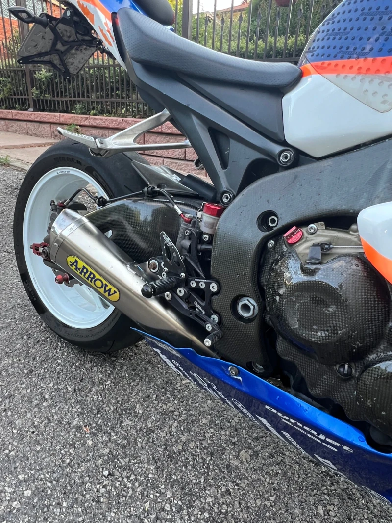 Honda Cbr Firablade 1000rr Топ Цена!, снимка 6 - Мотоциклети и мототехника - 52391383