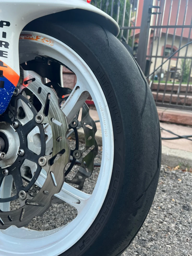 Honda Cbr Firablade 1000rr Топ Цена!, снимка 13 - Мотоциклети и мототехника - 52391383