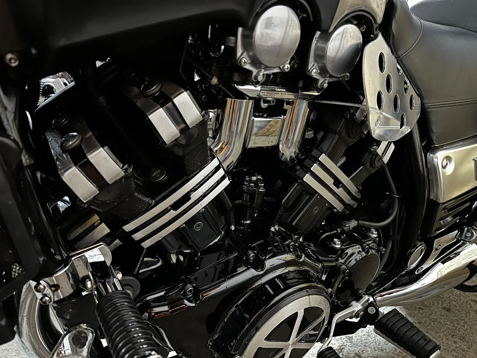 Yamaha V-Max, снимка 2 - Мотоциклети и мототехника - 54713815