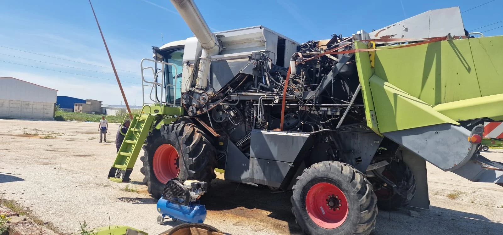 Комбайн Claas Lexion 580, снимка 2 - Селскостопанска техника - 54455438
