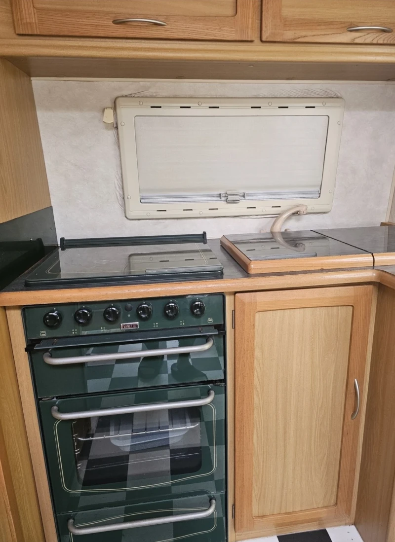 Каравана Eldis Mistral мувър/форселт, снимка 6 - Каравани и кемпери - 53483891