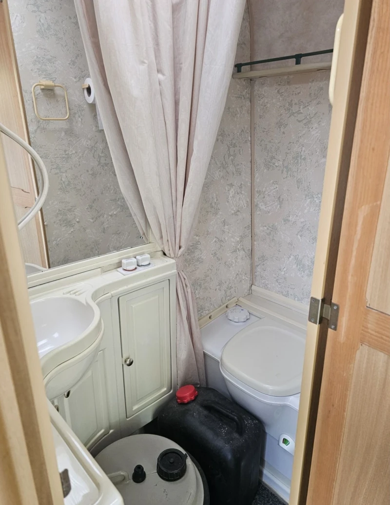 Каравана Eldis Mistral мувър/форселт, снимка 4 - Каравани и кемпери - 53483891