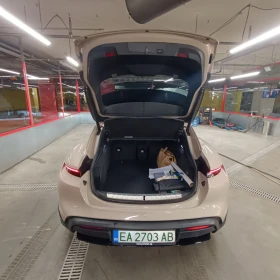 Porsche Taycan 4 S, снимка 8