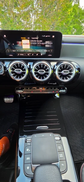 Mercedes-Benz CLA 200, снимка 12