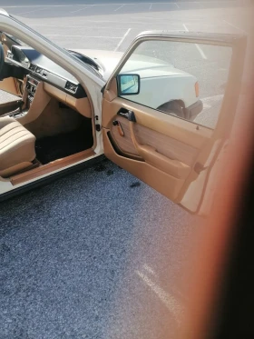 Mercedes-Benz 124 124, снимка 8