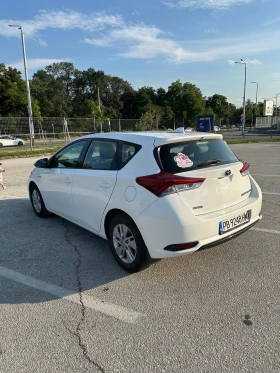 Toyota Auris Hybrid e-CVT | Mobile.bg    5
