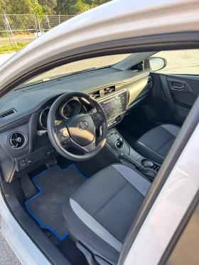 Toyota Auris Hybrid e-CVT | Mobile.bg    8