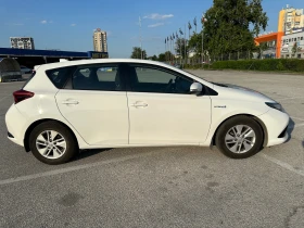 Toyota Auris Hybrid e-CVT | Mobile.bg    4