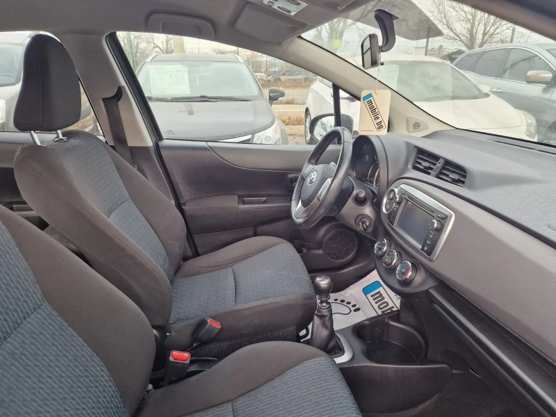 Toyota Yaris 1.33VVT-I Club Life лети джанти камера телефон Blu, снимка 12 - Автомобили и джипове - 44243072