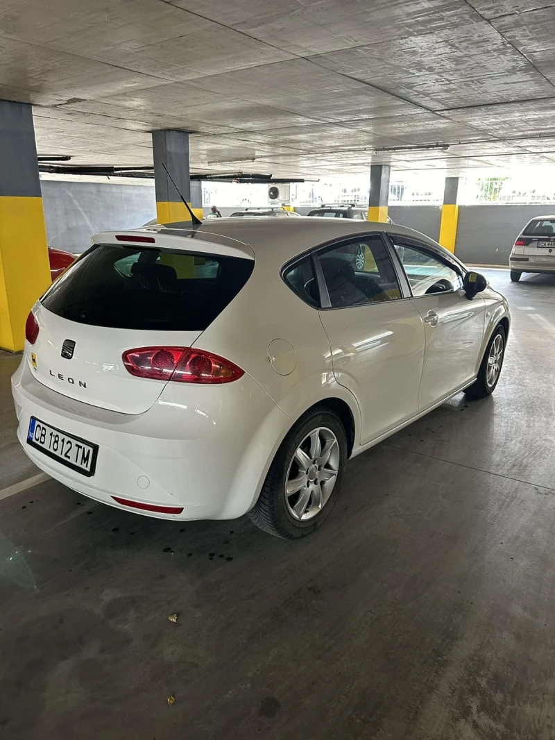 Seat Leon 1.6, снимка 5 - Автомобили и джипове - 47117542