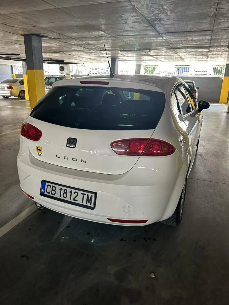 Seat Leon 1.6, снимка 3 - Автомобили и джипове - 47117542