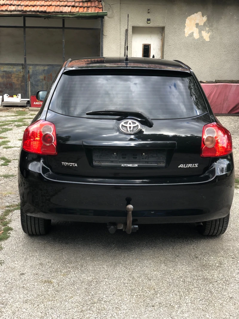 Toyota Auris 1.6 VVTi, снимка 6 - Автомобили и джипове - 47317740