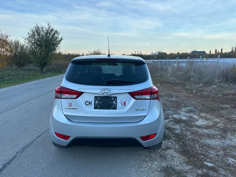 Hyundai Ix20 76х Реални км!!! Пълна сервизна история. Швейцария, снимка 5 - Автомобили и джипове - 47819013