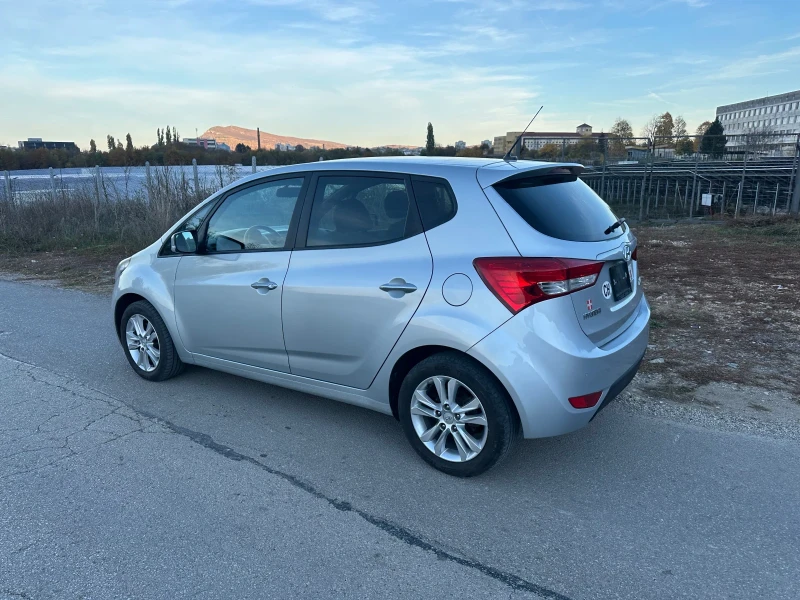 Hyundai Ix20 76х Реални км!!! Пълна сервизна история. Швейцария, снимка 3 - Автомобили и джипове - 47819013