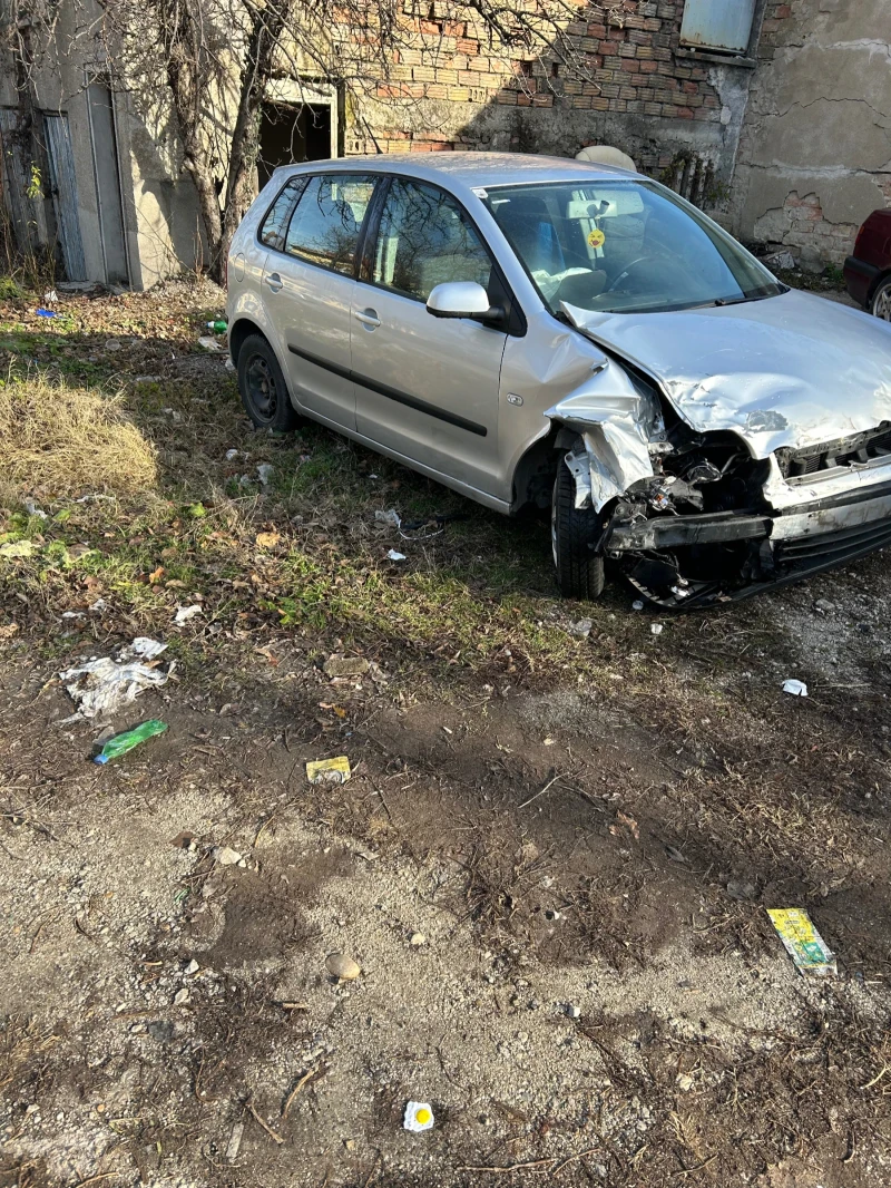 VW Polo, снимка 2 - Автомобили и джипове - 48441413