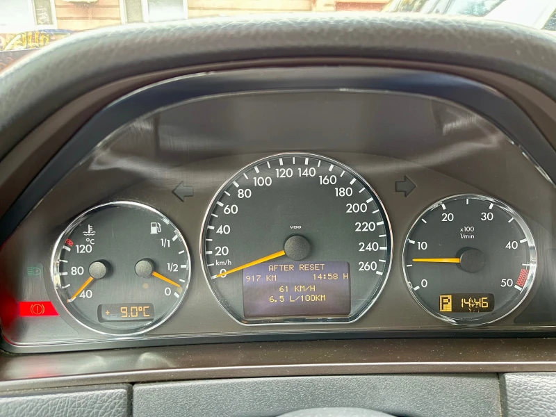 Mercedes-Benz E 270, снимка 16 - Автомобили и джипове - 48826031