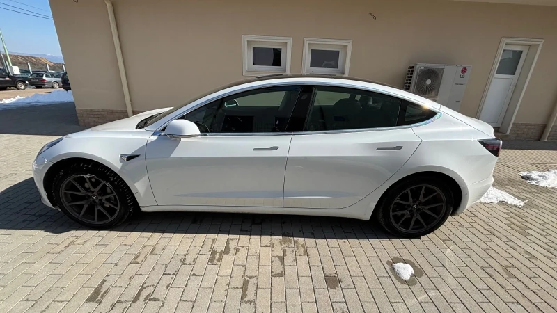 Tesla Model 3, снимка 2 - Автомобили и джипове - 49243586