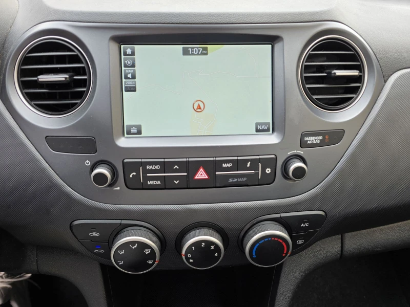 Hyundai I10 1.0 Navi, снимка 13 - Автомобили и джипове - 49506750