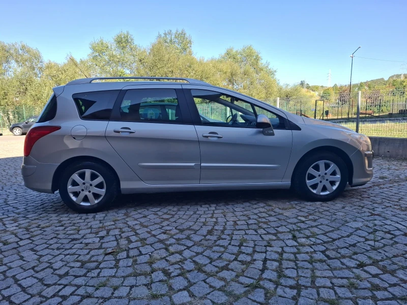 Peugeot 308 SW 1.6HDI-109к.с.ПАНОРАМА* 6ск.* 6+ 1* КЛИМАТРОНИК, снимка 6 - Автомобили и джипове - 51853060