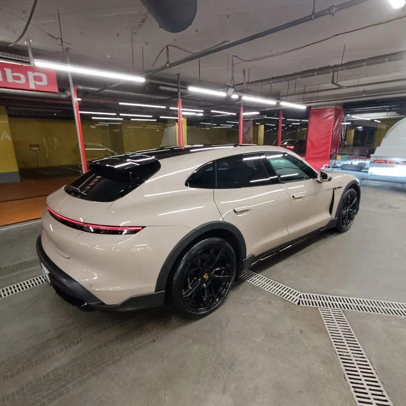 Porsche Taycan 4 S, снимка 5 - Автомобили и джипове - 52367243