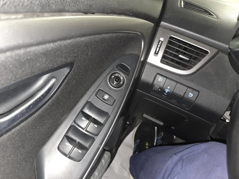 Hyundai I30 1.4i 100к.с. Euro 5 B , снимка 14 - Автомобили и джипове - 52505666