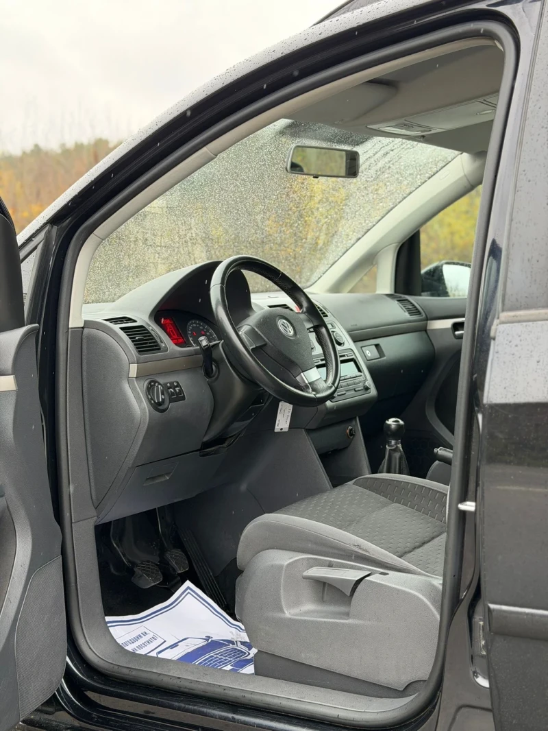 VW Touran 1, 9TDI 105k.c.КЛИМАТРОНИК 6 СКОРОСТИ ВНОС НА ХОД, снимка 9 - Автомобили и джипове - 52556909
