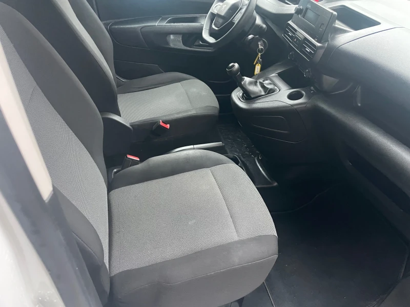 Peugeot Partner 1.6hdi, снимка 9 - Автомобили и джипове - 52892580
