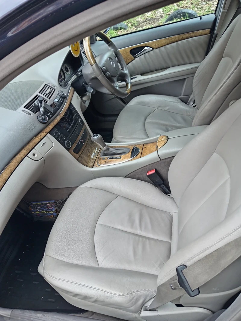 Mercedes-Benz 280, снимка 6 - Автомобили и джипове - 53042556