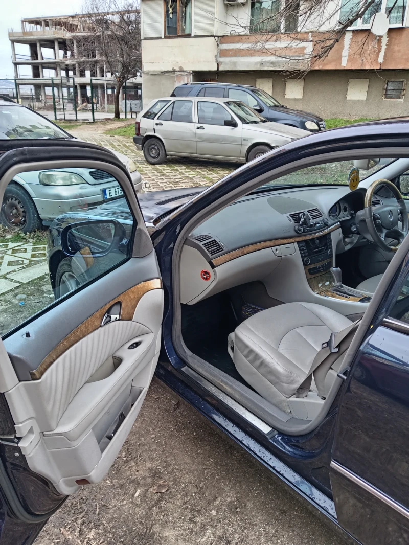 Mercedes-Benz 280, снимка 8 - Автомобили и джипове - 53042556