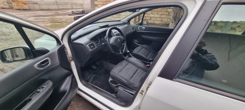 Peugeot 307 2.0 HDI SW, снимка 6 - Автомобили и джипове - 53405181