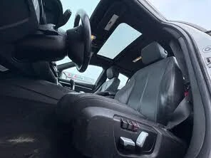 BMW 330 xDrive* Sedan* AWD* АвтоКредит* (ЦЕНА ДО БГ), снимка 8 - Автомобили и джипове - 53190853