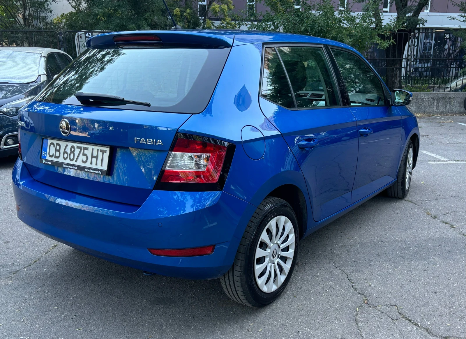 Skoda Fabia 1.0 MPI - изображение 6