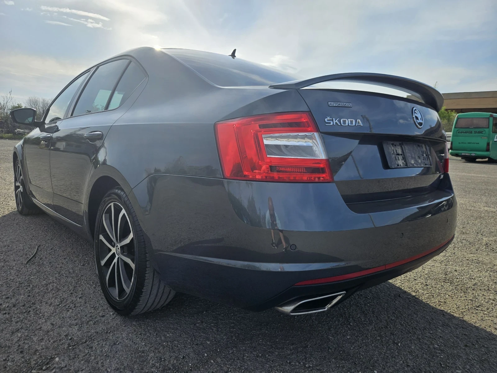 Skoda Octavia 2.0tdi 184ps navi VRS - изображение 2