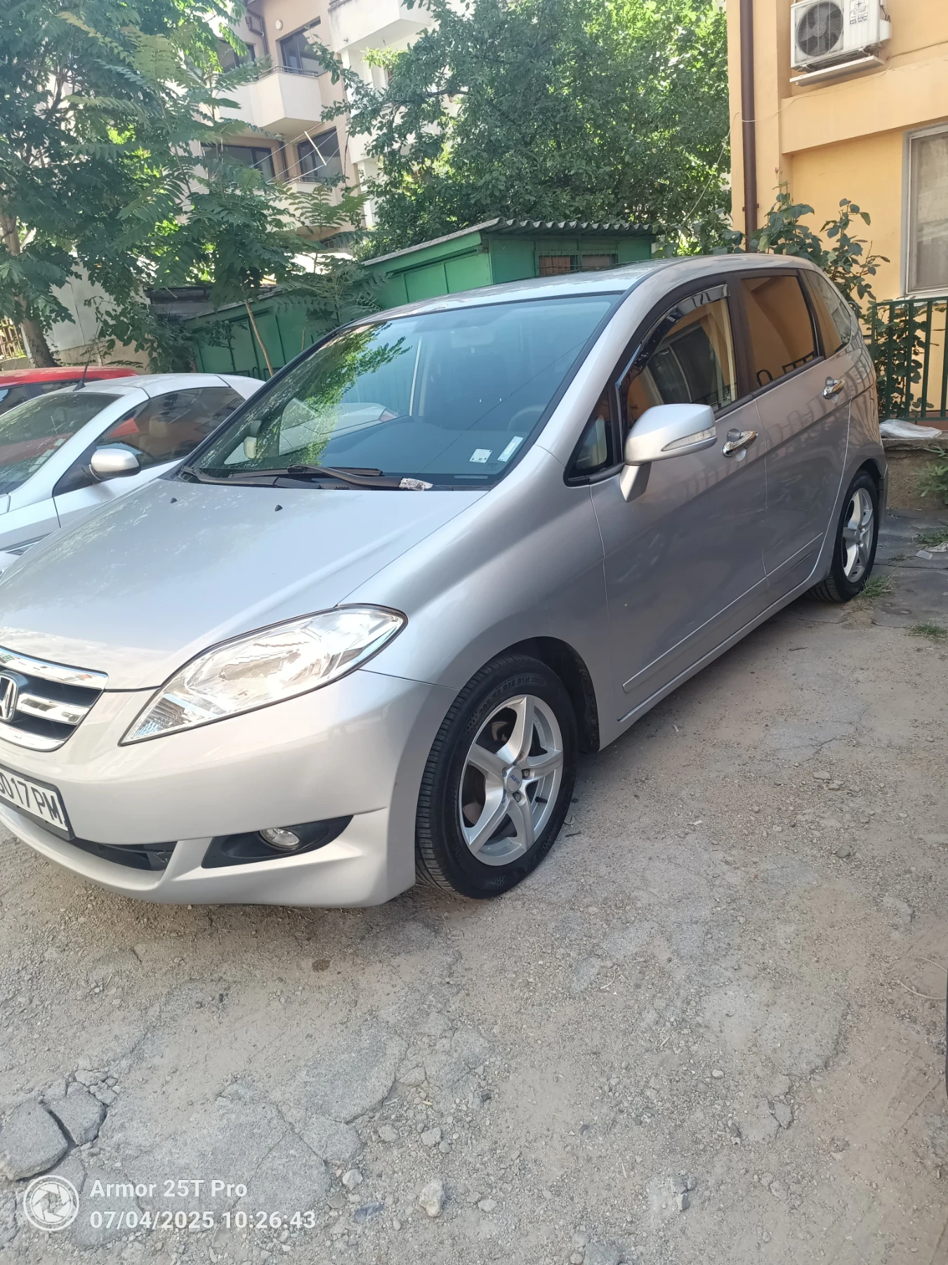Honda Fr-v 2.0 - изображение 3