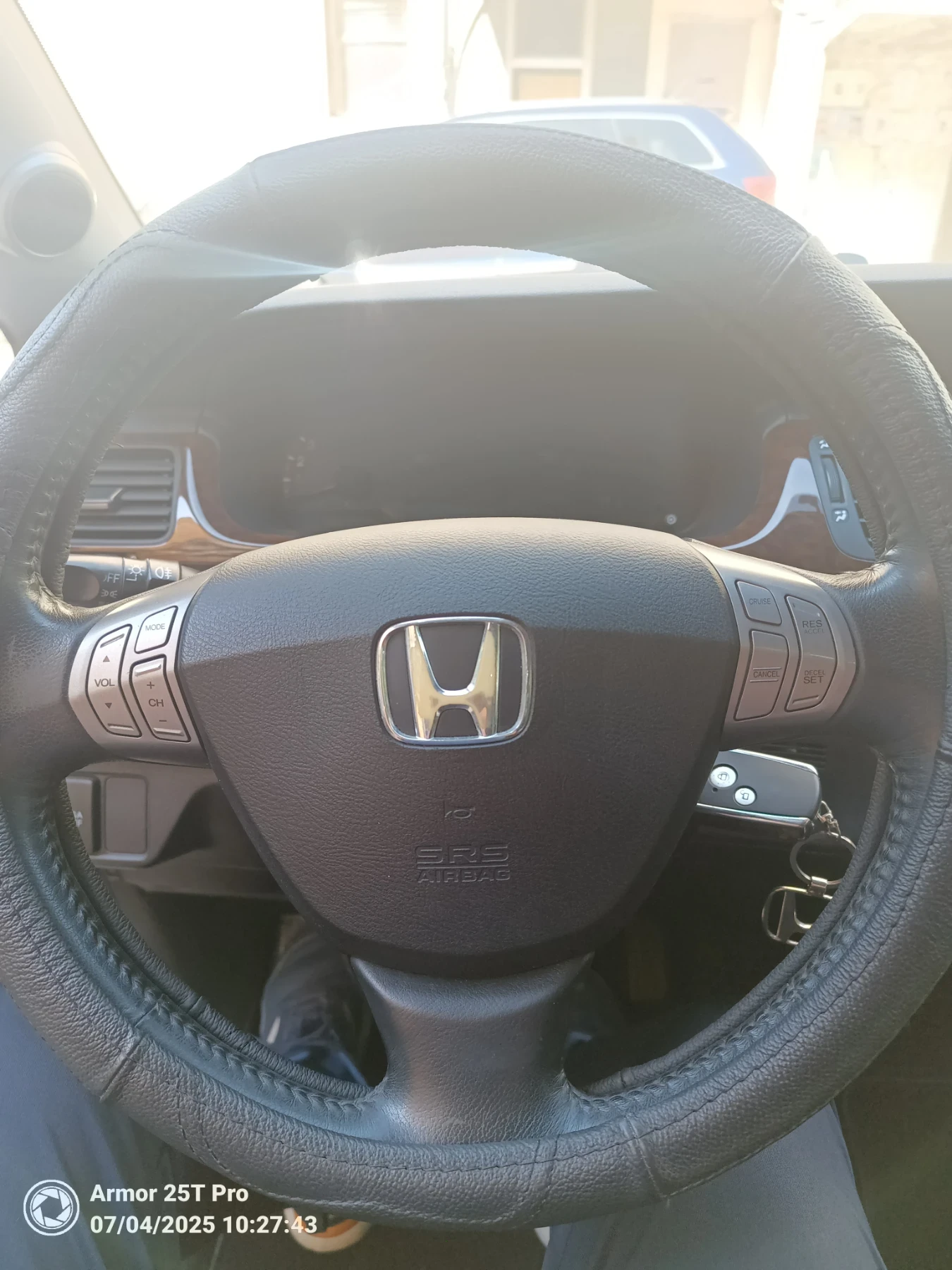 Honda Fr-v 2.0 - изображение 7