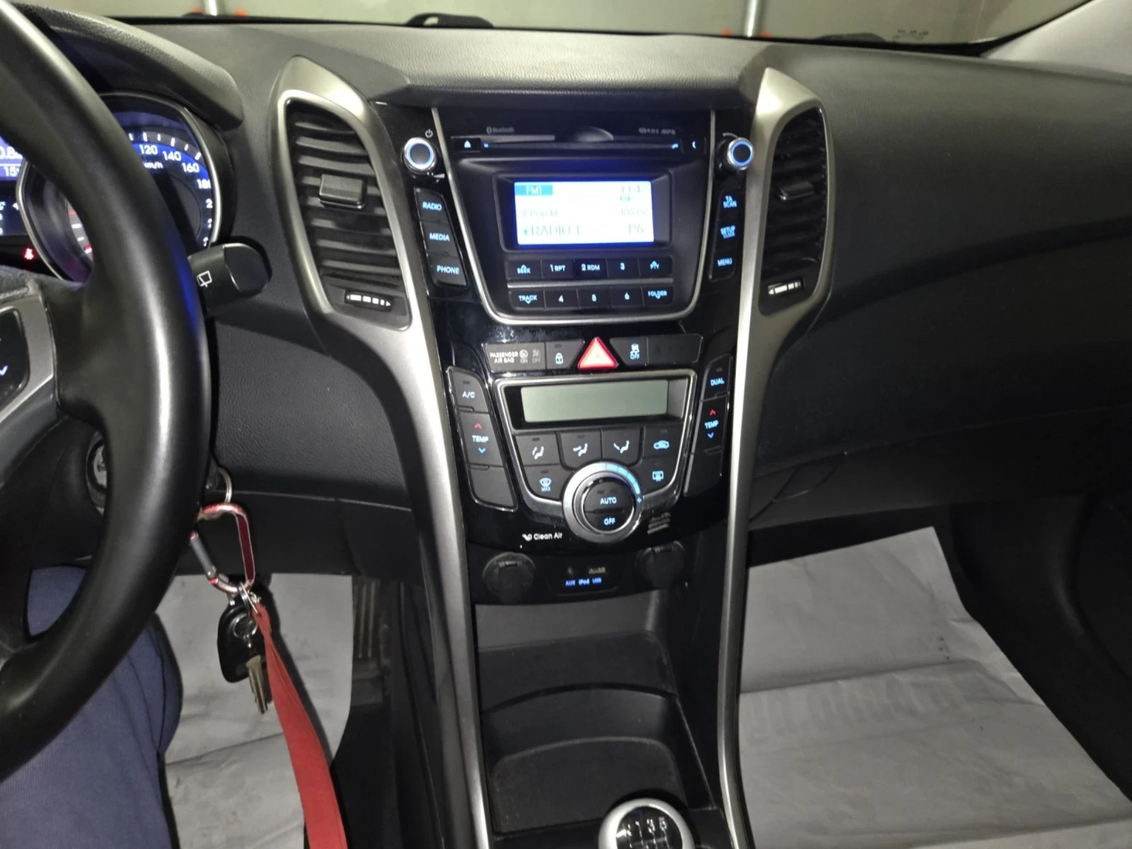 Hyundai I30 1.4i 100.. Euro 5 B  | Mobile.bg   10