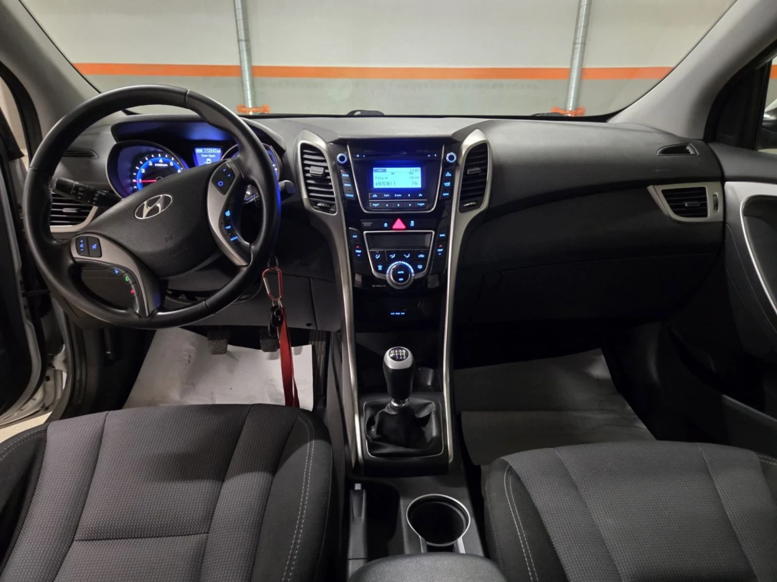 Hyundai I30 1.4i 100.. Euro 5 B  | Mobile.bg   9