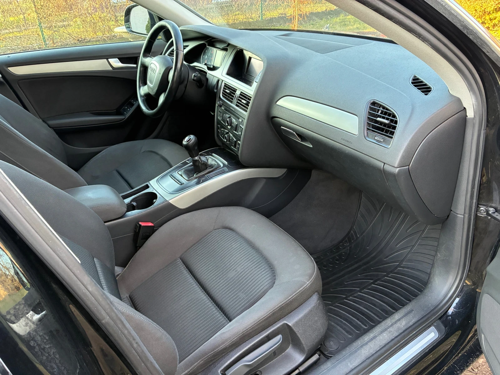 Audi A4 2.0 TDi 140�.�. | Mobile.bg � ����������� 14