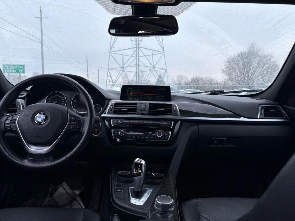 BMW 330 xDrive* Sedan* AWD* ����������* (���� �� ��) | Mobile.bg � ����������� 12