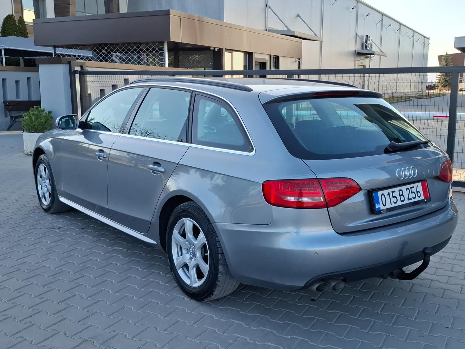Audi A4 2.0TDI* (143кс)* * * НОВ ВНOС* * * , снимка 5 - Автомобили и джипове - 53841503