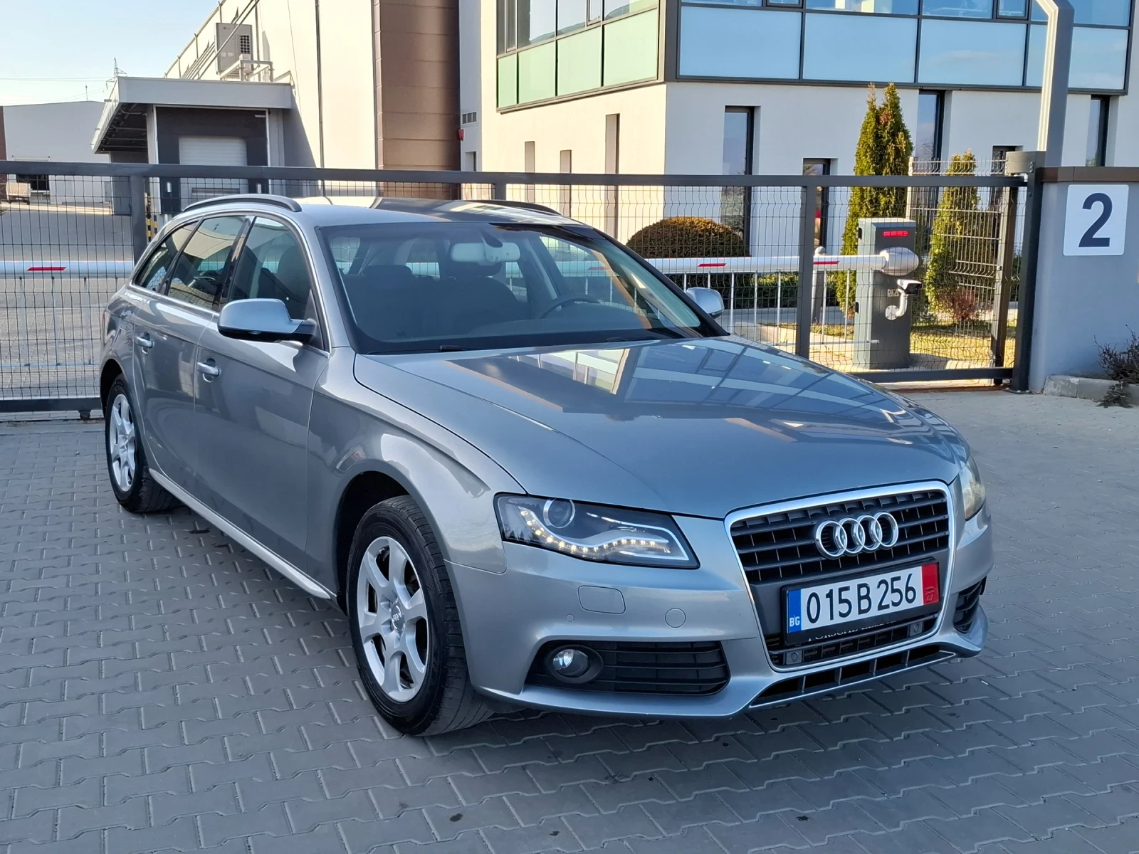 Audi A4 2.0TDI* (143кс)* * * НОВ ВНOС* * * , снимка 10 - Автомобили и джипове - 53841503