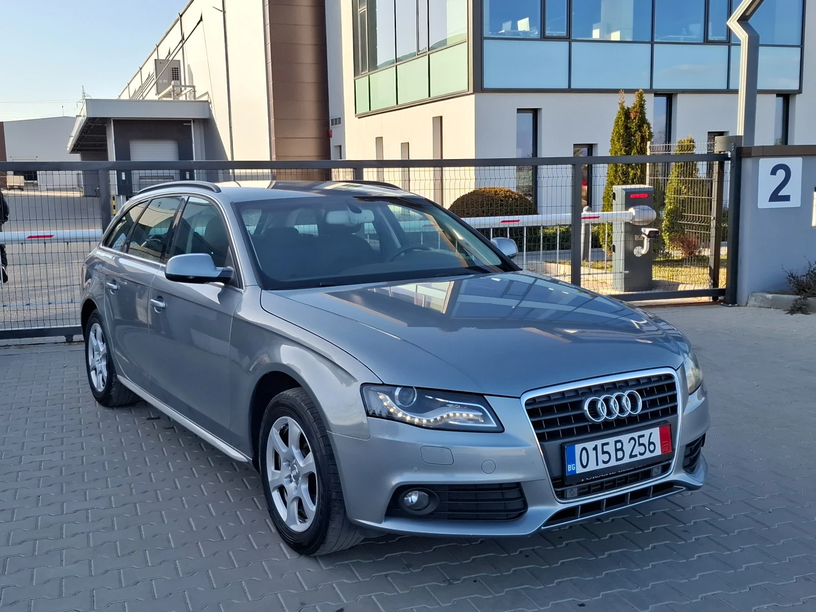 Audi A4 2.0TDI* (143кс)* * * НОВ ВНOС* * * , снимка 7 - Автомобили и джипове - 53841503